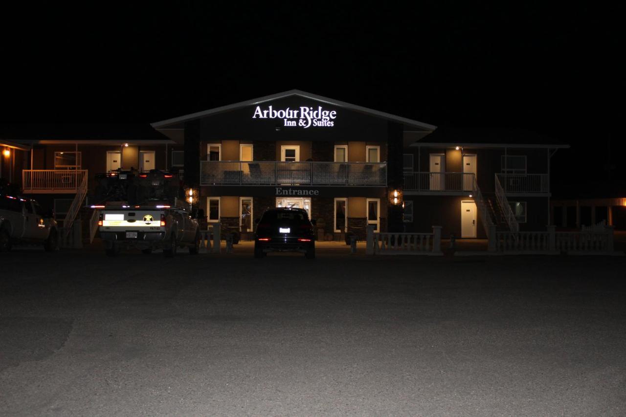 Arbour Ridge Inn & Suites Kindersley Экстерьер фото