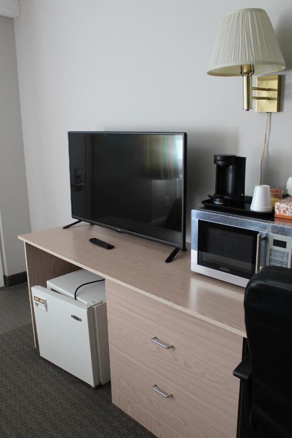Arbour Ridge Inn & Suites Kindersley Экстерьер фото